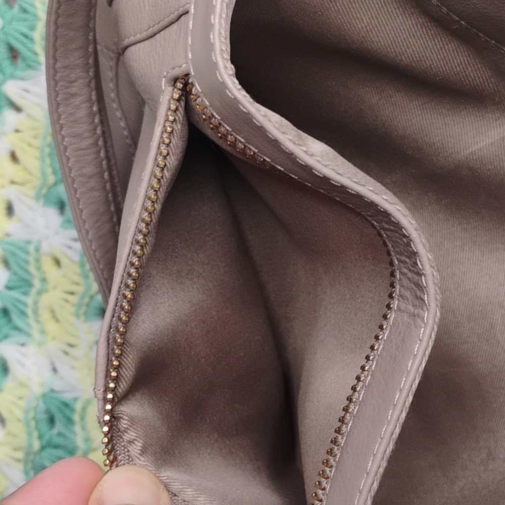 Elegant Taupe Shoulder Leather Bag - Picture 8 of 11